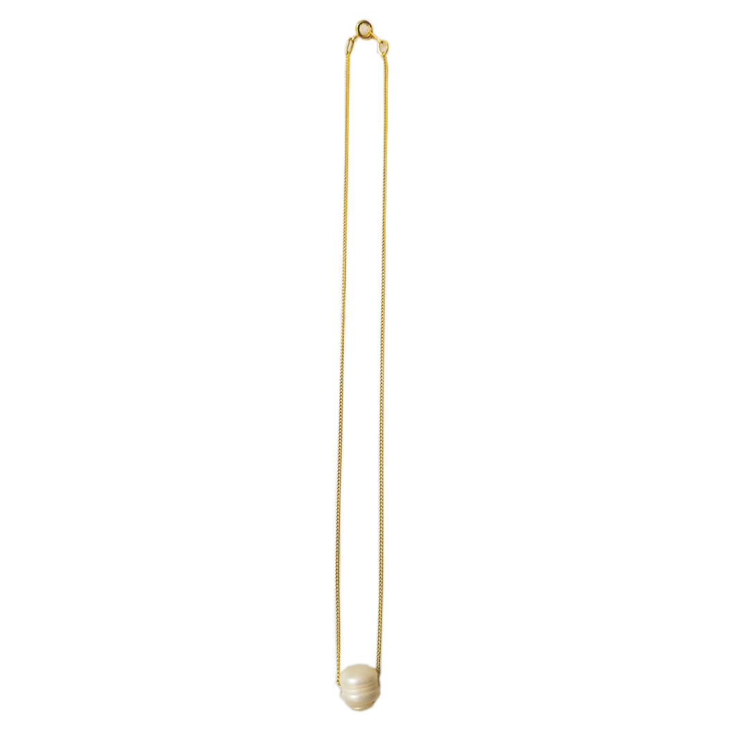 Dije perla Chapa de Oro