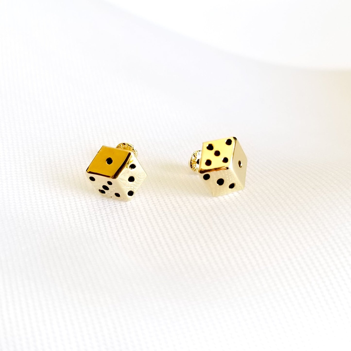 Aretes Dados, Las Vegas Casino, Suerte Oro 10K, Tipo Broquel