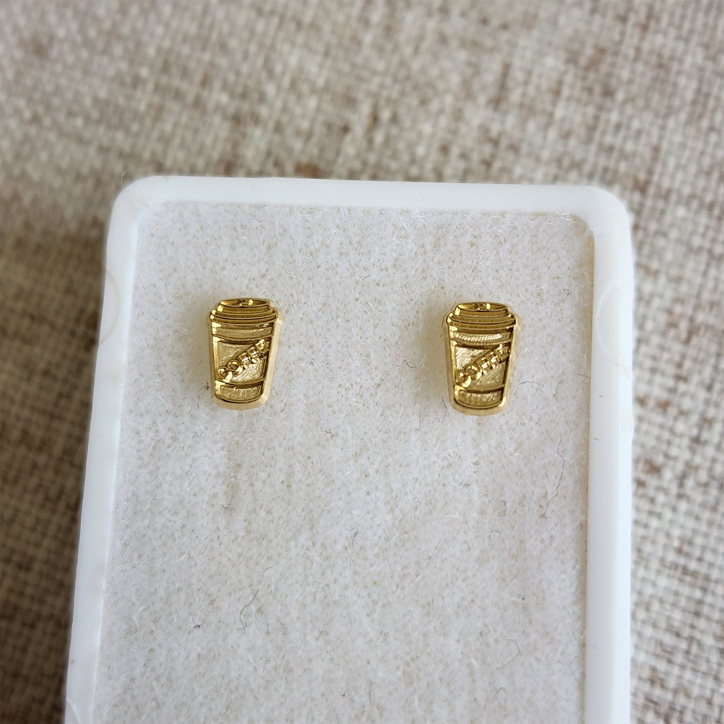 Aretes Vaso de Café, Oro 10k Tipo Broquel