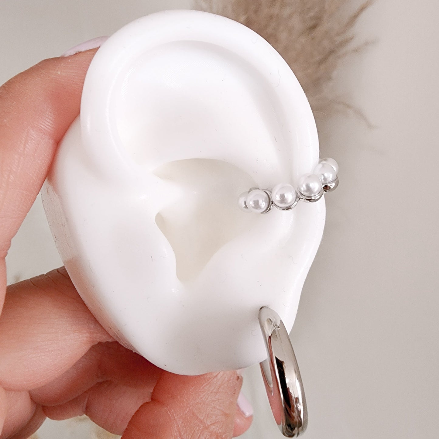 Ear Cuff Chunky Perlas, Chapa de Oro Blanco