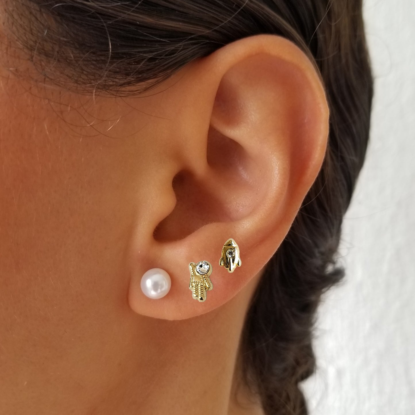 Aretes Astronauta y Cohete Zirconia, Oro 10K Tipo Broquel