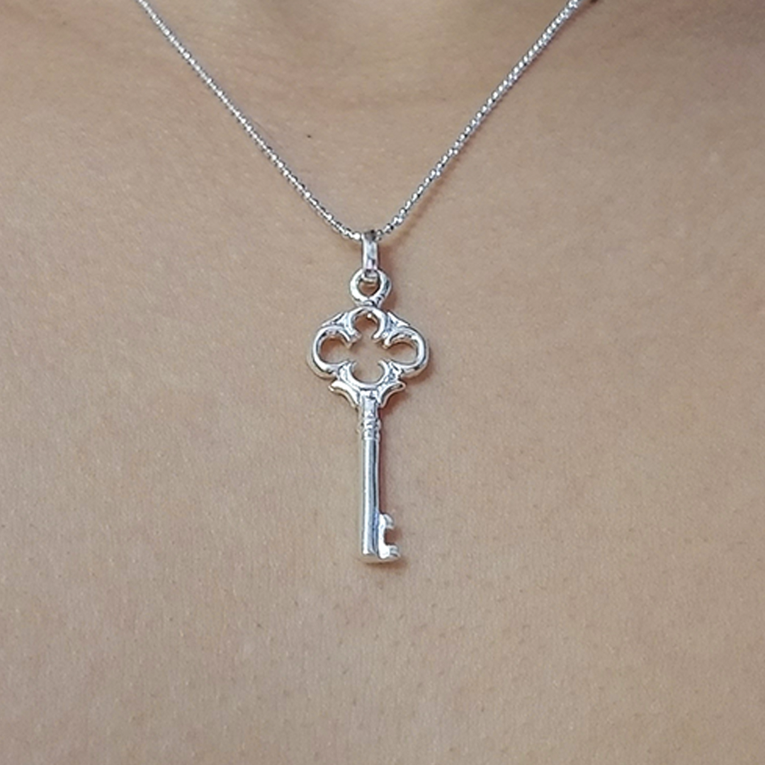 Collar llave