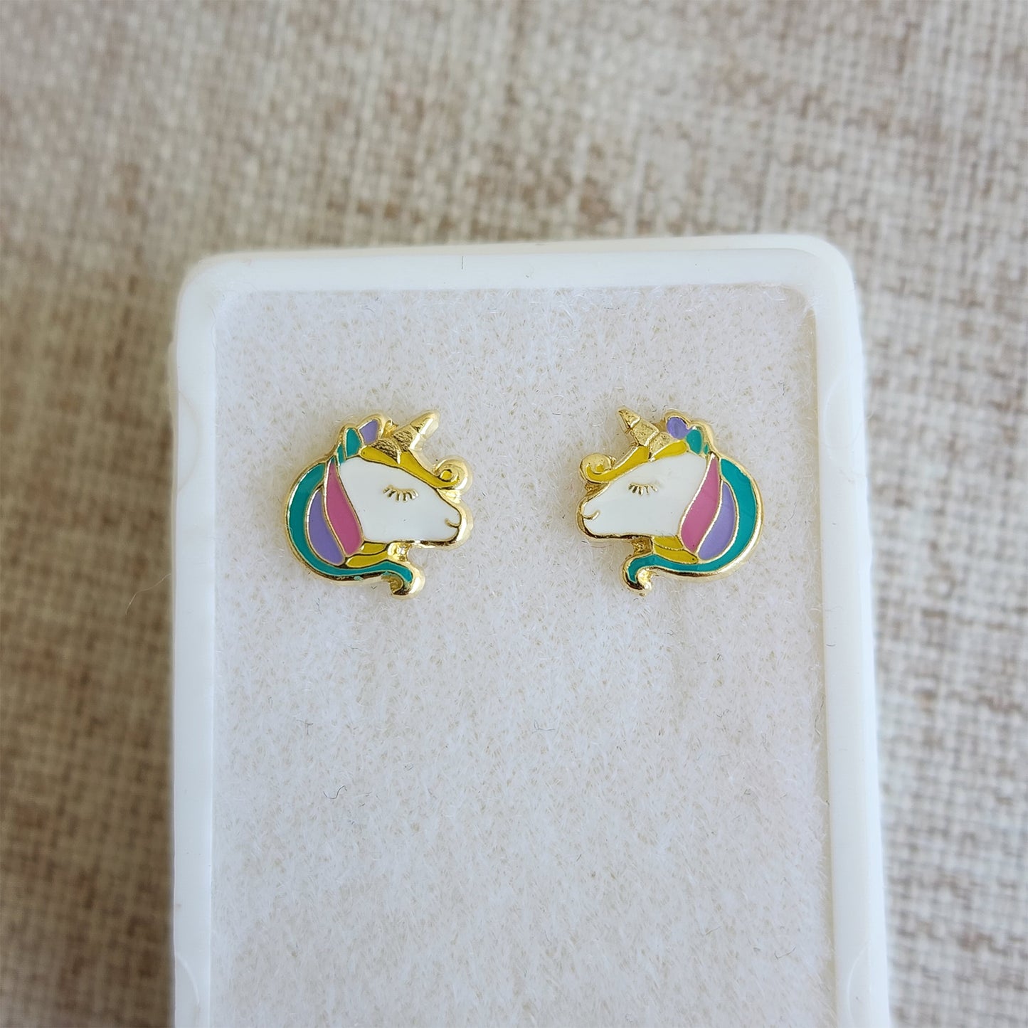 Aretes Unicornio Esmaltado, Oro 10k Tipo Broquel